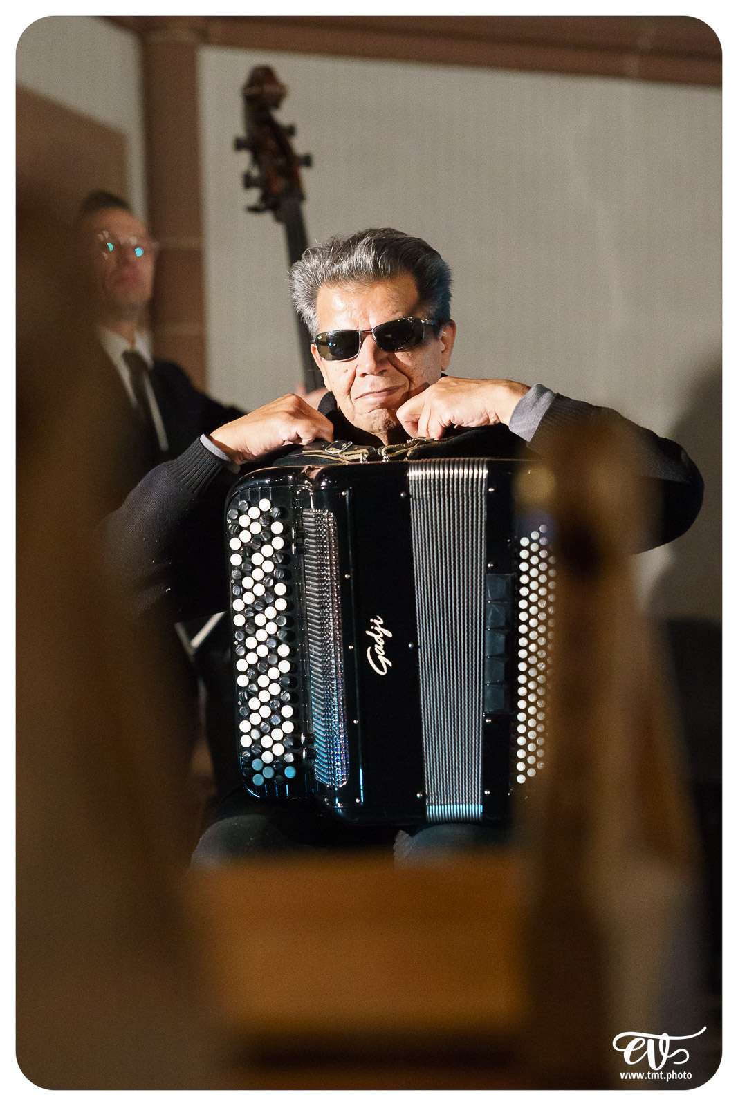 MAGALIE SARAH LÖFFLER AND THE BRASS 'N GROOVE BAND